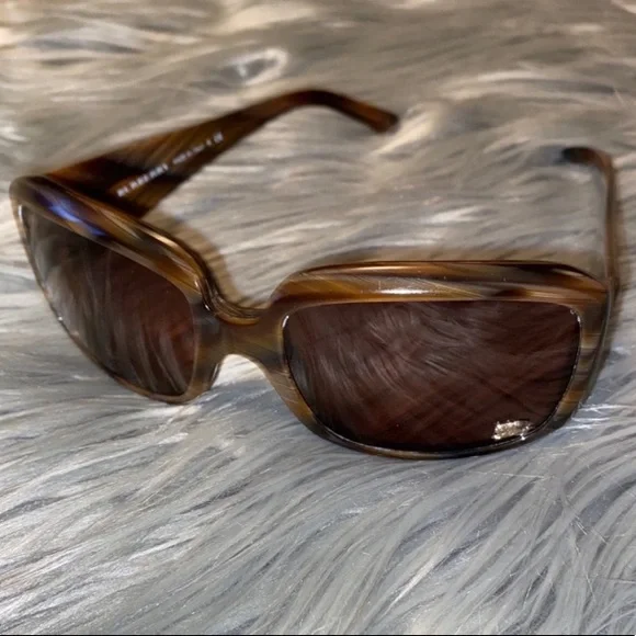 Burberry | Accessories | Vintage Classic Burberry Sunglasses  display picture 2